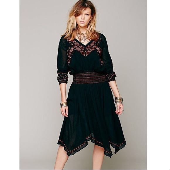 Free People Dresses & Skirts - FREE PEOPLE Neo Folk Embroidered Dress